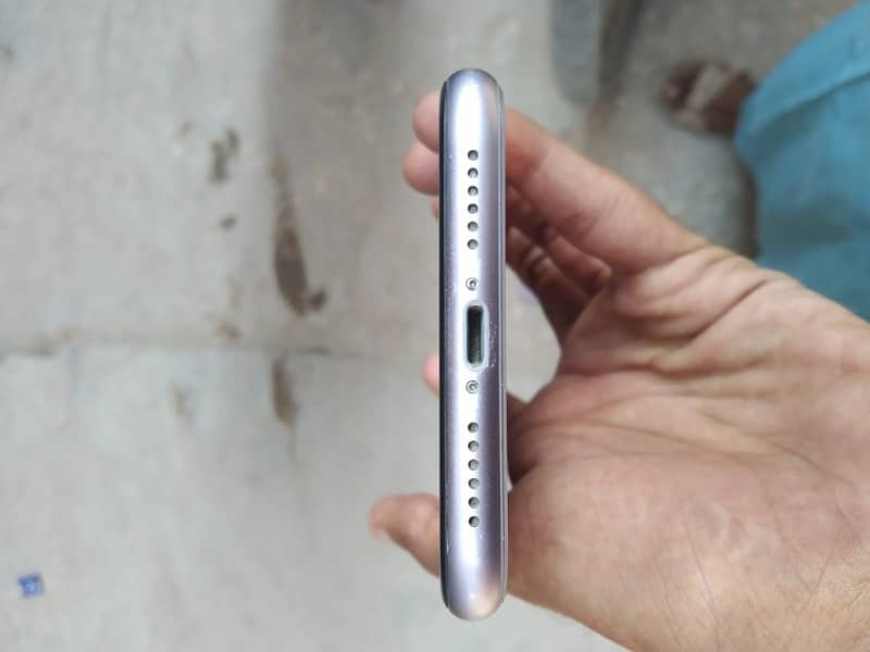 Iphone11 non pta 1