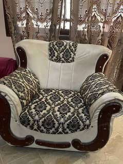 5-seater luxury sofa set. Perfect for your living room or drawing room