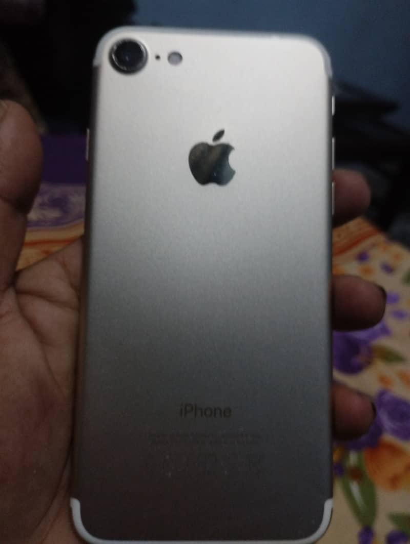 iPhone 7 Non PTA 1