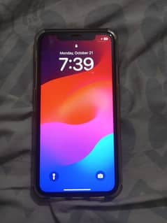 iPhone 11 factory unlock 64gb water pack