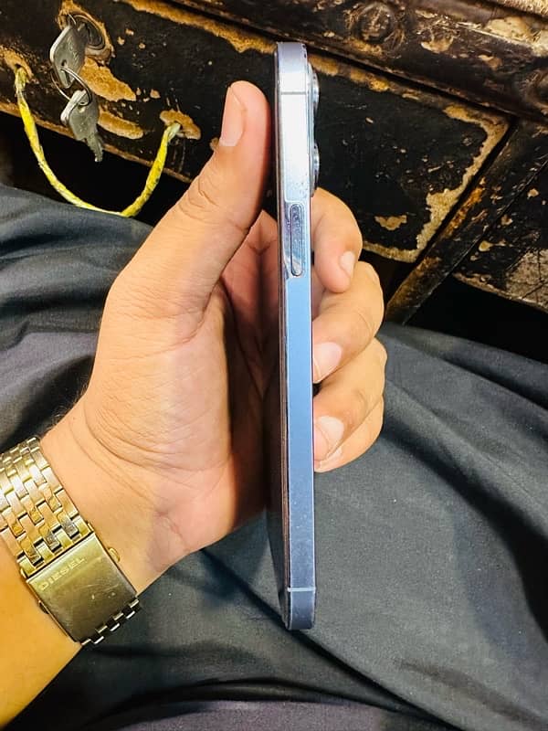 IPhone 13 Pro Max 256gb PTA Approved Sierra Blue 4