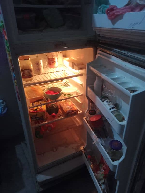 selling my refrigerator 2