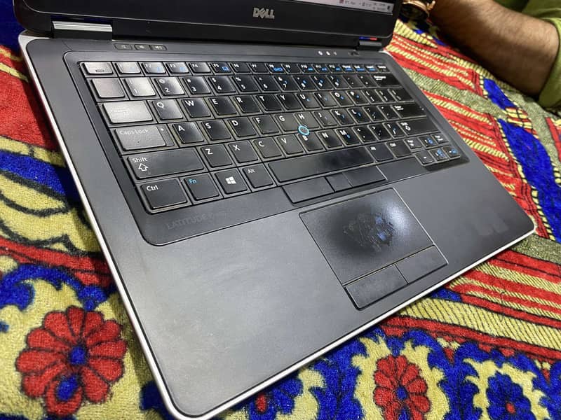 DELL Latitude e7440 Core i5 4th gen 4