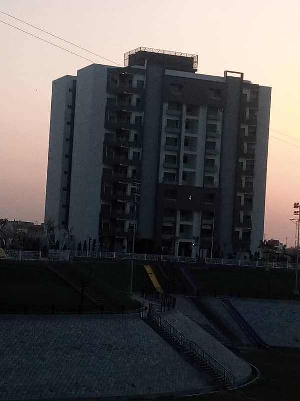 10 Marla 3 Bed Brand New Flat For Sale In Askari 11- D, Lahore 3