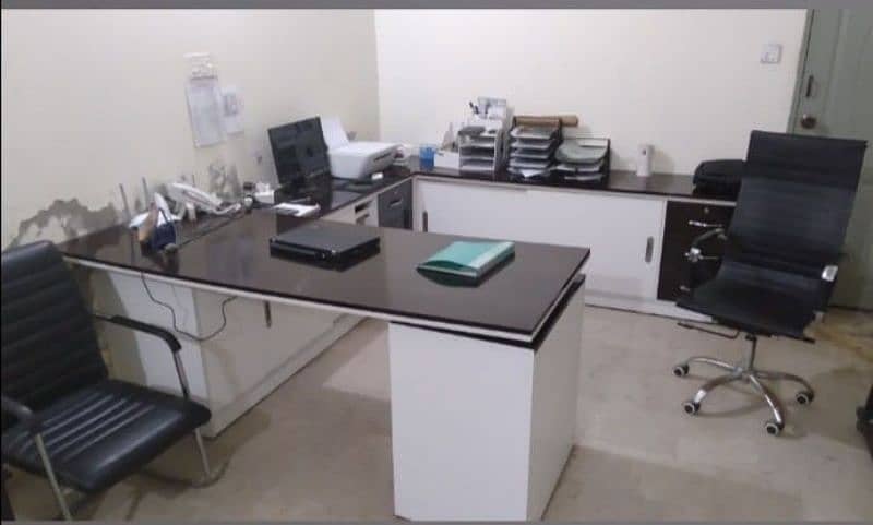 urgent  sale offices table with counter 0