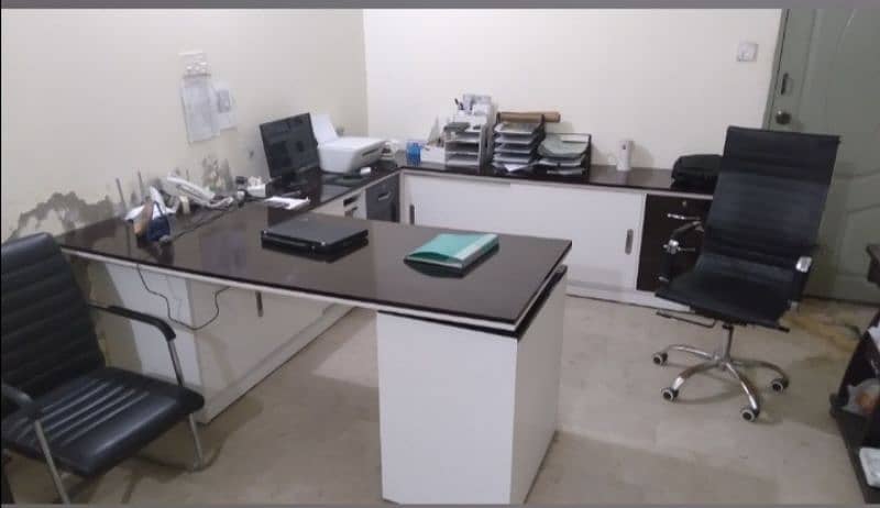 urgent  sale offices table with counter 1