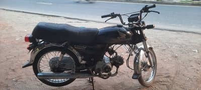 I am selling my honda cd70cc bike condition achi ha jaldi sale karni