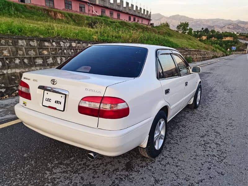 Toyota Corolla XE 1999 3