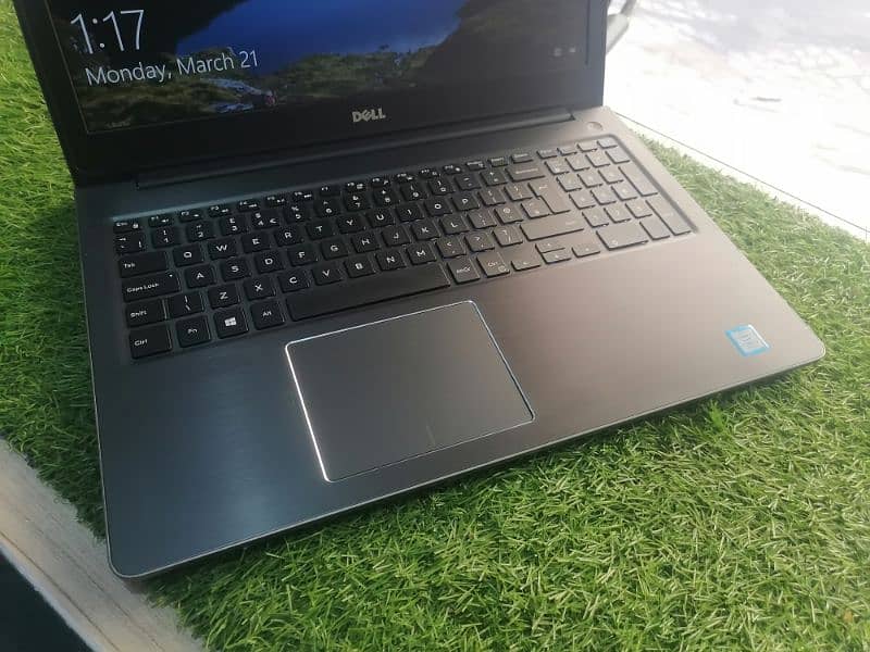 Dell Vostro 5558 i5 7th gen with metal body + 1080p display 10