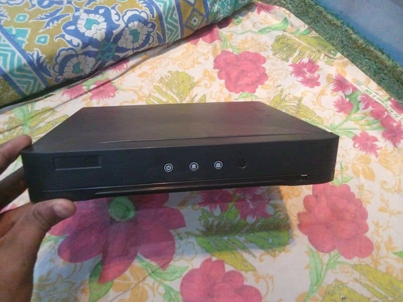 4 Channel DVR with CCTV camera 1