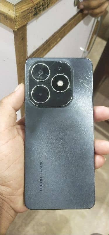 Tecno spark 20 pro 3