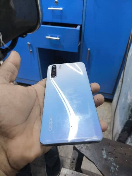 Oppo f15 0