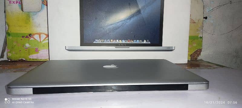 MacBook Pro 15-inch (2011) with Box & Charger Excellent Condition 15