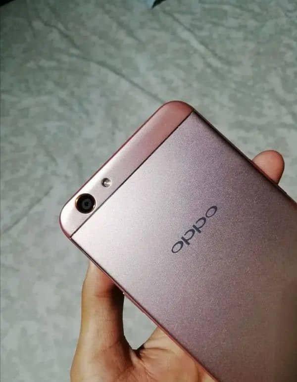 oppo f1s 4Gb / 64Gb Mobile 4G / No vivo infinix tecno samsung huawei 3