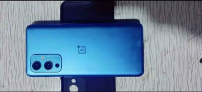 AoA oneplus 9 storage 12/256 good condition