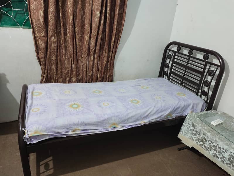 Iron single bed without mattress 1