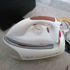 Morphy Richards Steam Iron (Read Ad Description)