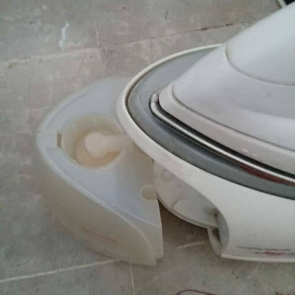 Morphy Richards Steam Iron (Read Ad Description) 2