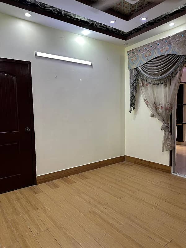 Well Mentain 3 Bed D/D Apartment Available For Rent Prime Location Gulshan-e-iqbal Block-6 7