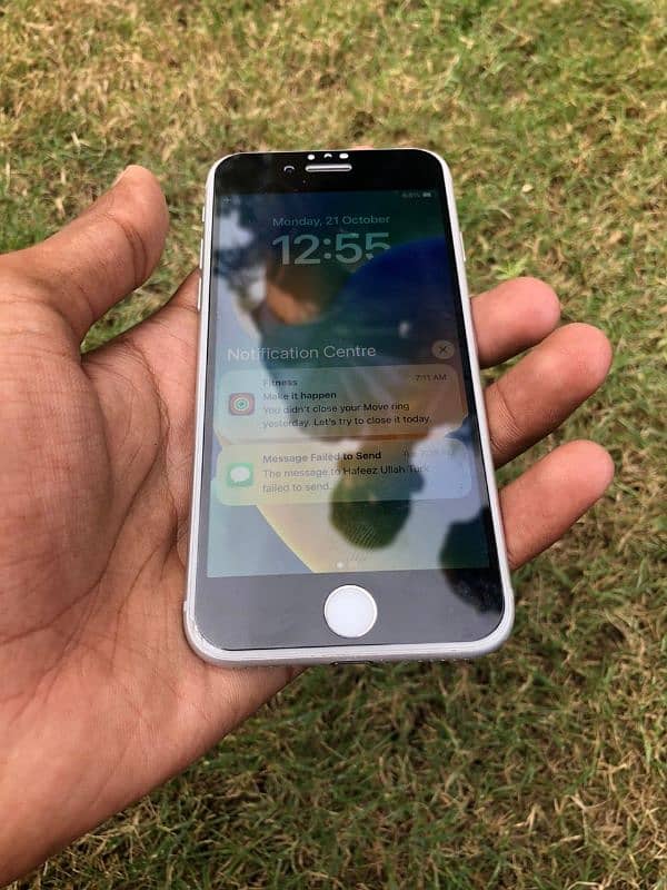 Apple iPhone 8/ 64GB / Javi / Water Pack /Good Condition 3