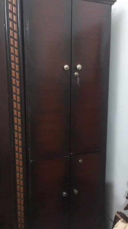 wooden polish wardrobe 0