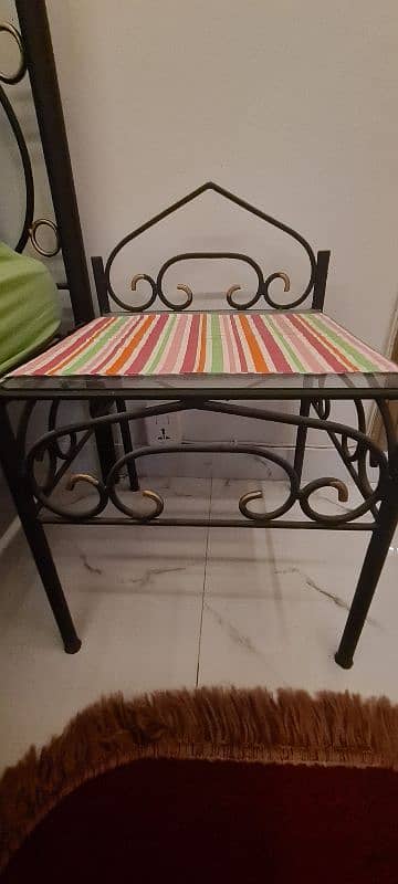 wrought iron double bed for sale with table 3