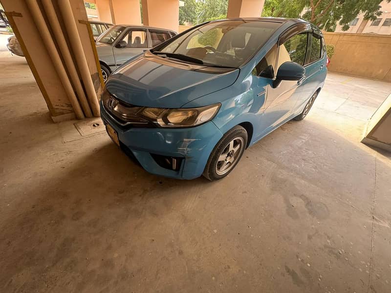 Honda Fit 1.5 Hybrid Smart 2014 1