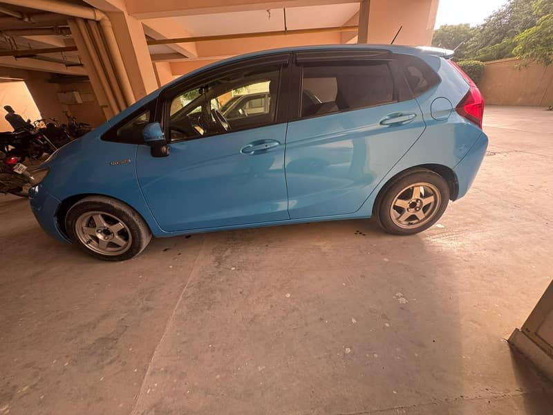 Honda Fit 1.5 Hybrid Smart 2014 2