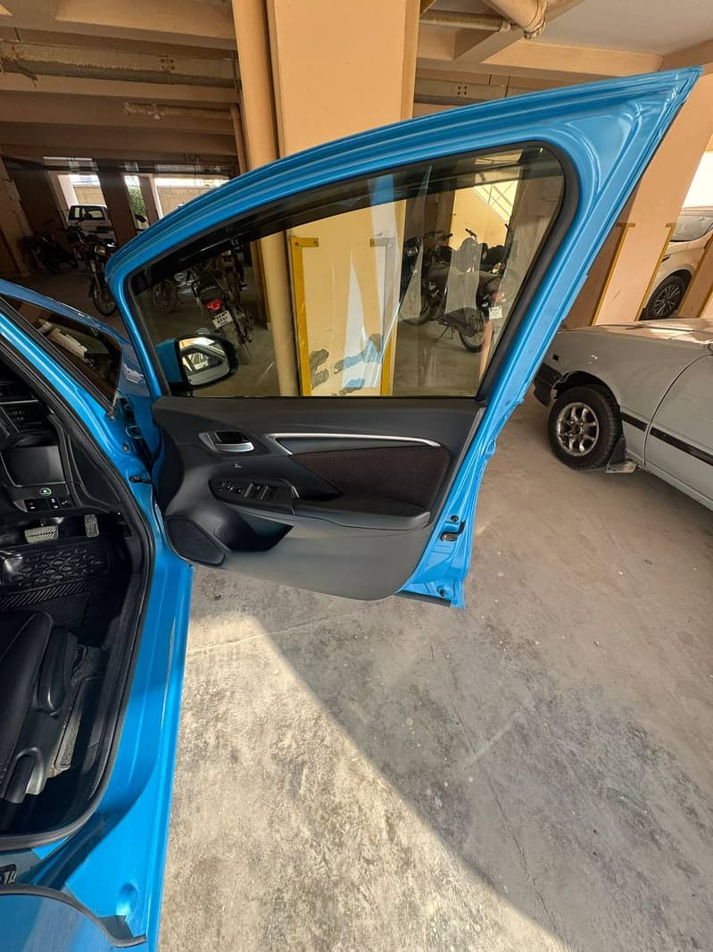 Honda Fit 1.5 Hybrid Smart 2014 12