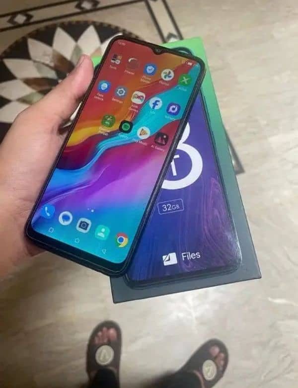 infinix hot 8. . . .  2 rom. . . . .  32 gb 0