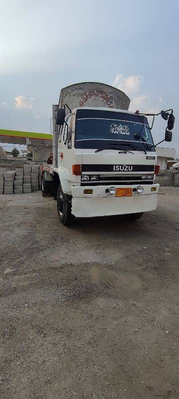 Isuzu ftr 4