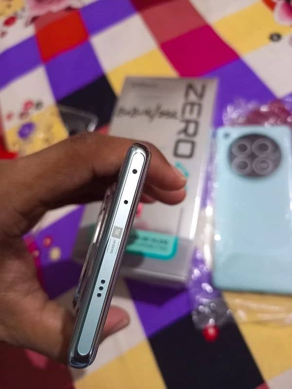 Infinix Zero 40 8Gb/256Gb ( just open box) 9