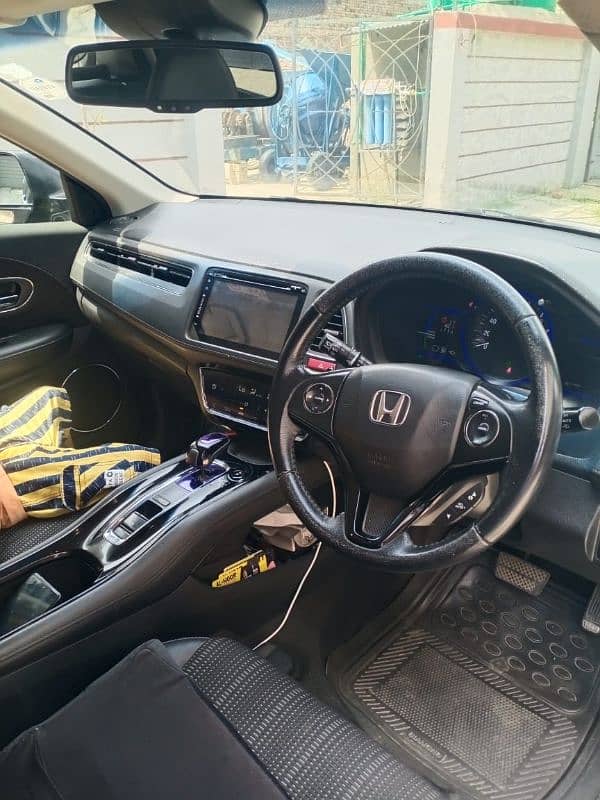 Honda Vezel 2014 6