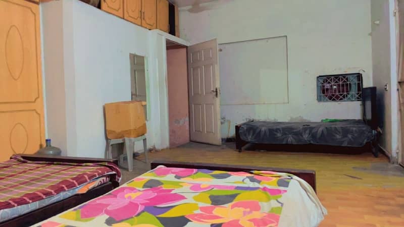 Ayat Girls Hostel Rooms and seats available in Ayat girls hostel 9