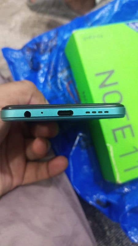 Infinix note 11 complete box 6+5/128 4