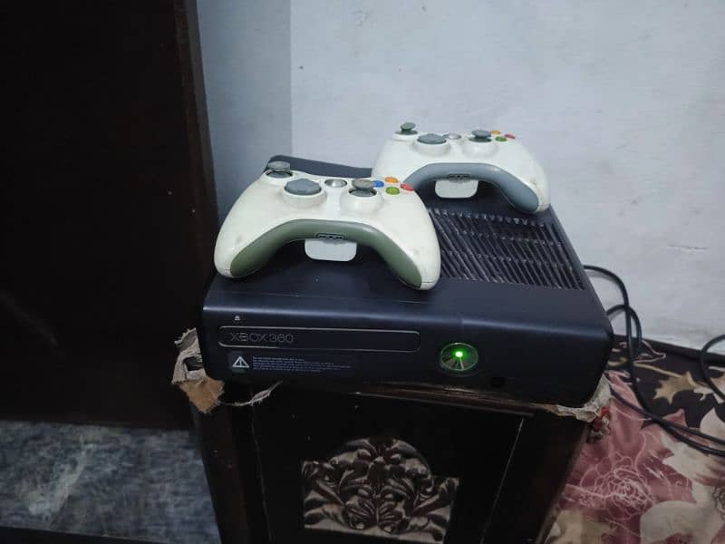 XBOX 360S 2