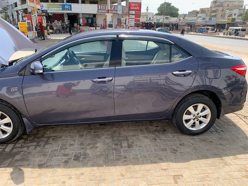 Toyota Corolla Altis 2017 5