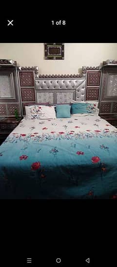 Bedset with free dressing table