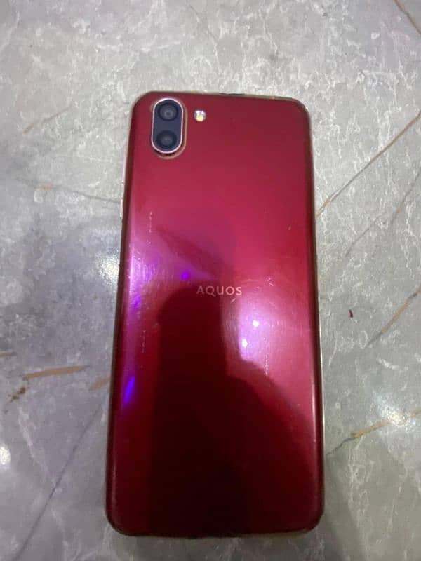 AQUOS R2 FOR URGENT SALE 5