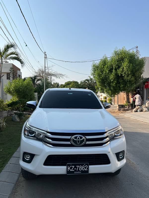 Toyota Hilux 2021 3