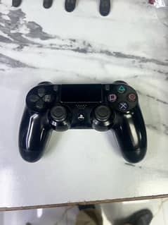 PS4 original controller for sale (3 in quantity) 2ps4’s as well