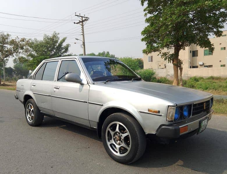 Toyota Corolla GLI 1980 11