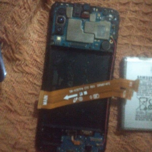 Samsung galaxy A30 dad parts available 2