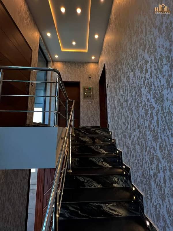 we are offering a 10 marla house for sale in janiper block bahria town Lahore 44