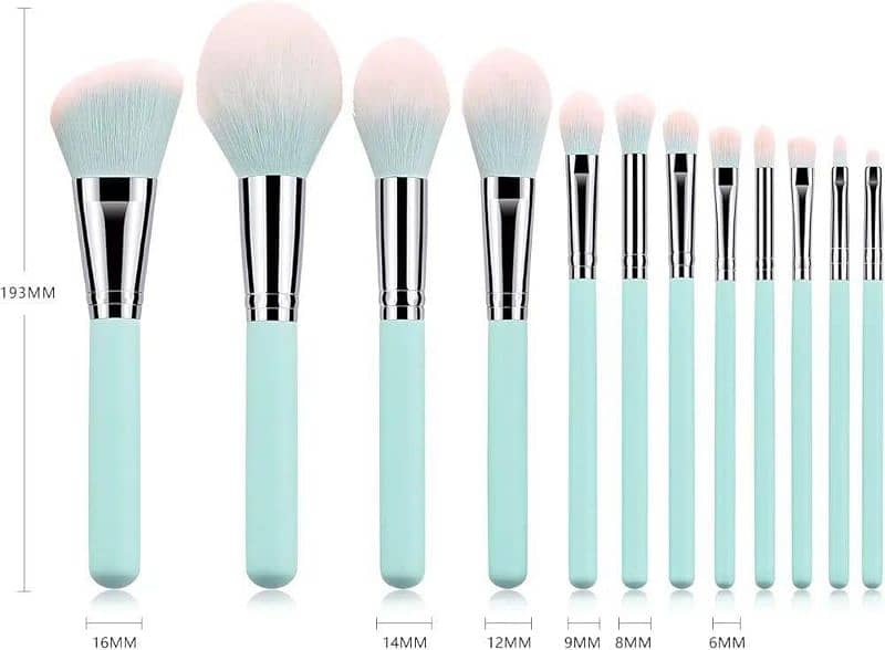 Makeup brushes set 1