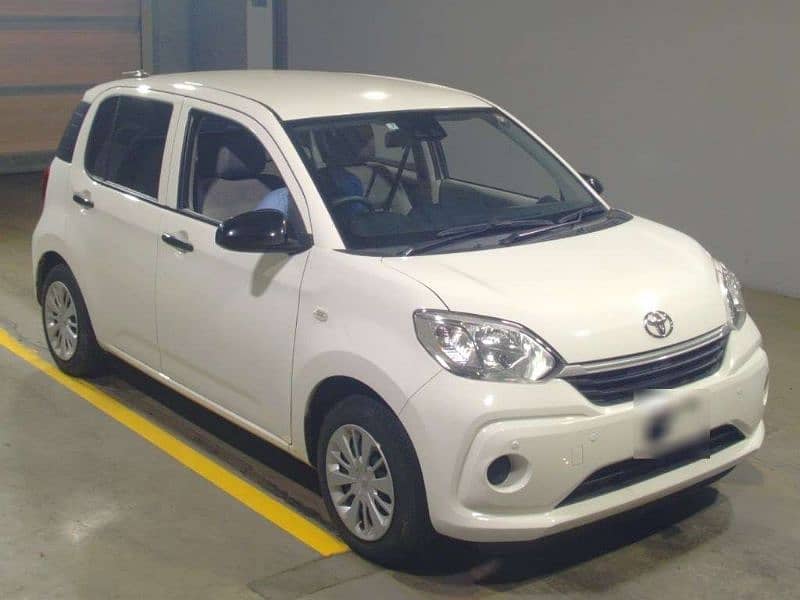 Toyota Passo 2024 3