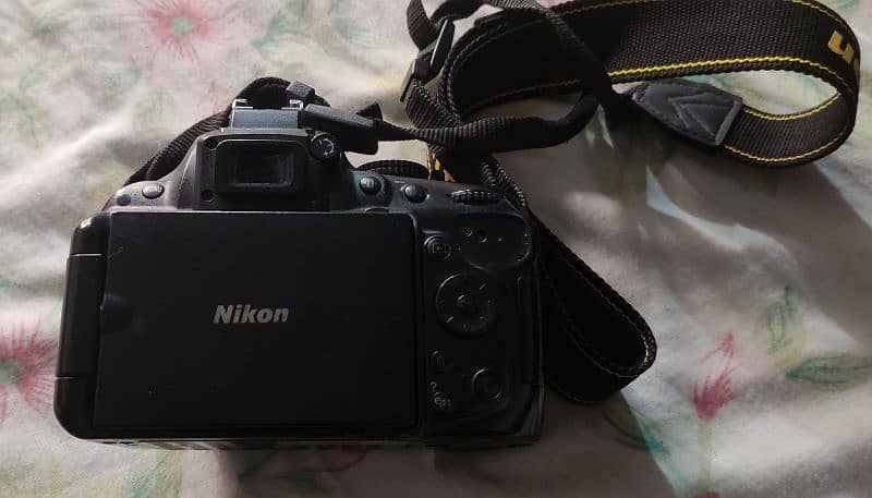 Camera Nikon D5200 8