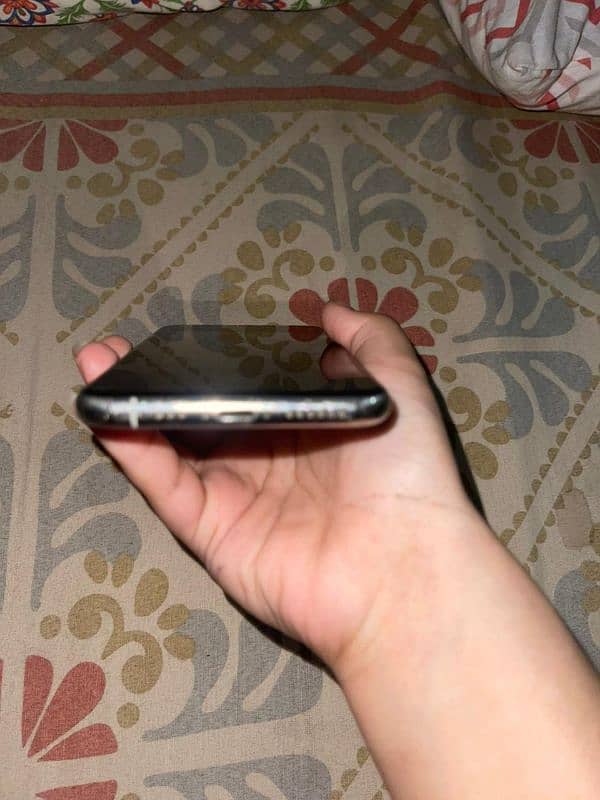 iPhone 11 pro 64gb non pta 5