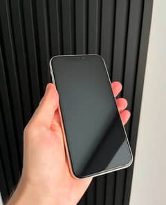 iPhone 11 64GB BOX NEW Hai