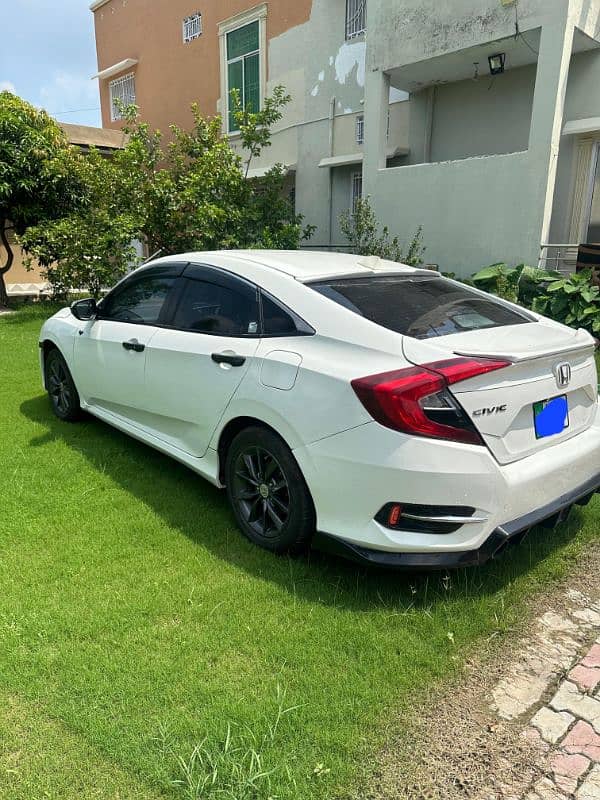 Honda Civic Oriel 2018 1